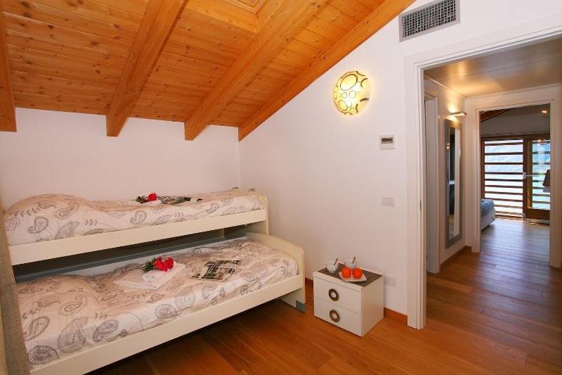 Paradiso Del Lago Margherita 1 ベッラーノ エクステリア 写真